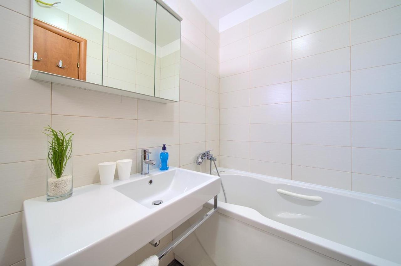 Apartment Anja Krk Town Buitenkant foto